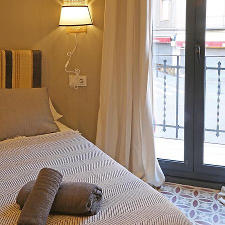Villa Fridays Flats Onix House L'Hospitalet de Llobregat Exterior foto