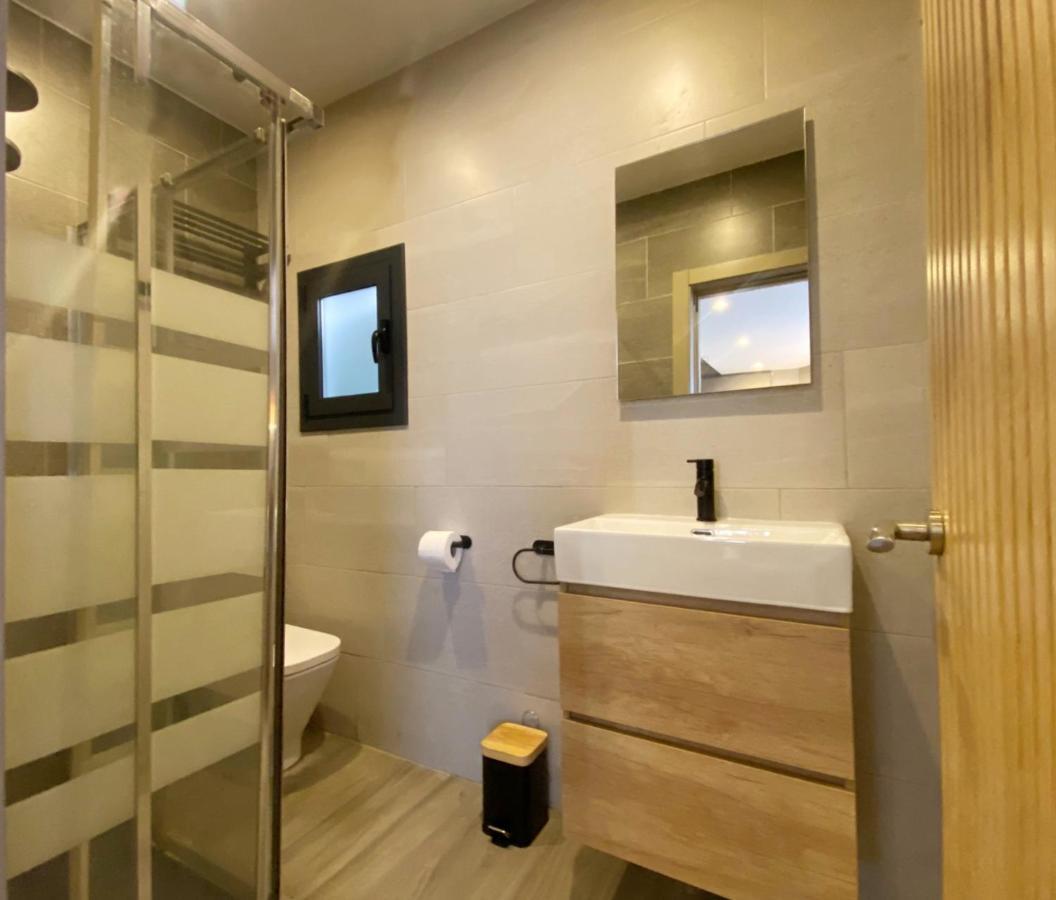 Villa Fridays Flats Onix House L'Hospitalet de Llobregat Exterior foto