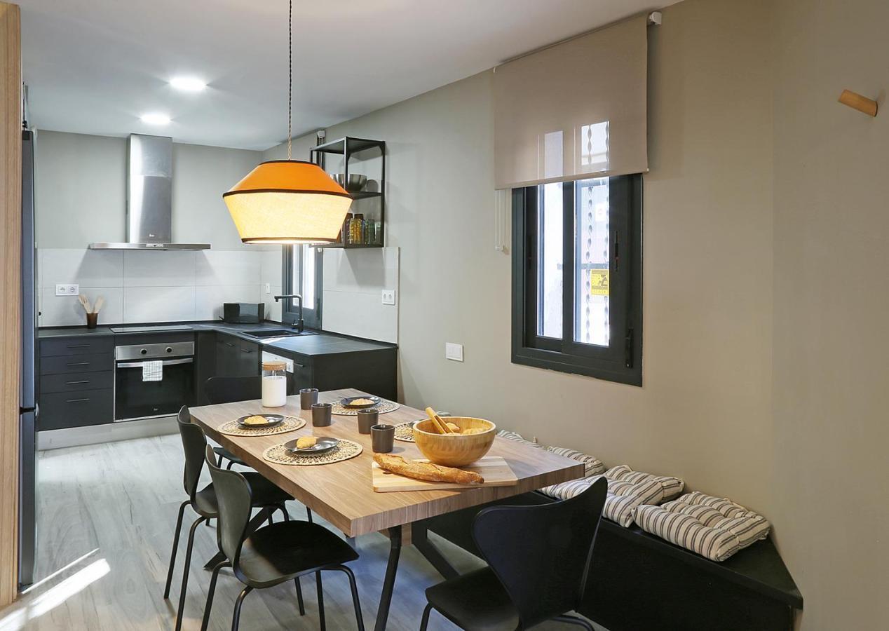 Villa Fridays Flats Onix House L'Hospitalet de Llobregat Exterior foto